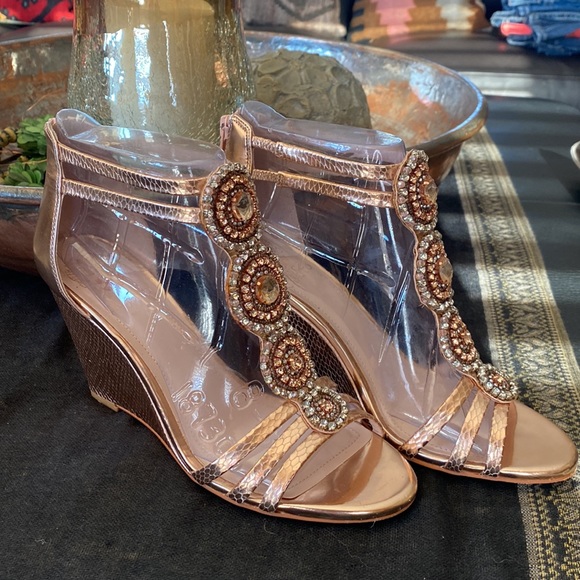 VINCE CAMUTO rose gold heels with class & bling….Gorgeous!! EUC!🌸 - Picture 4 of 14
